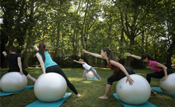 Sports exercises om Margitsziget island in Budapest